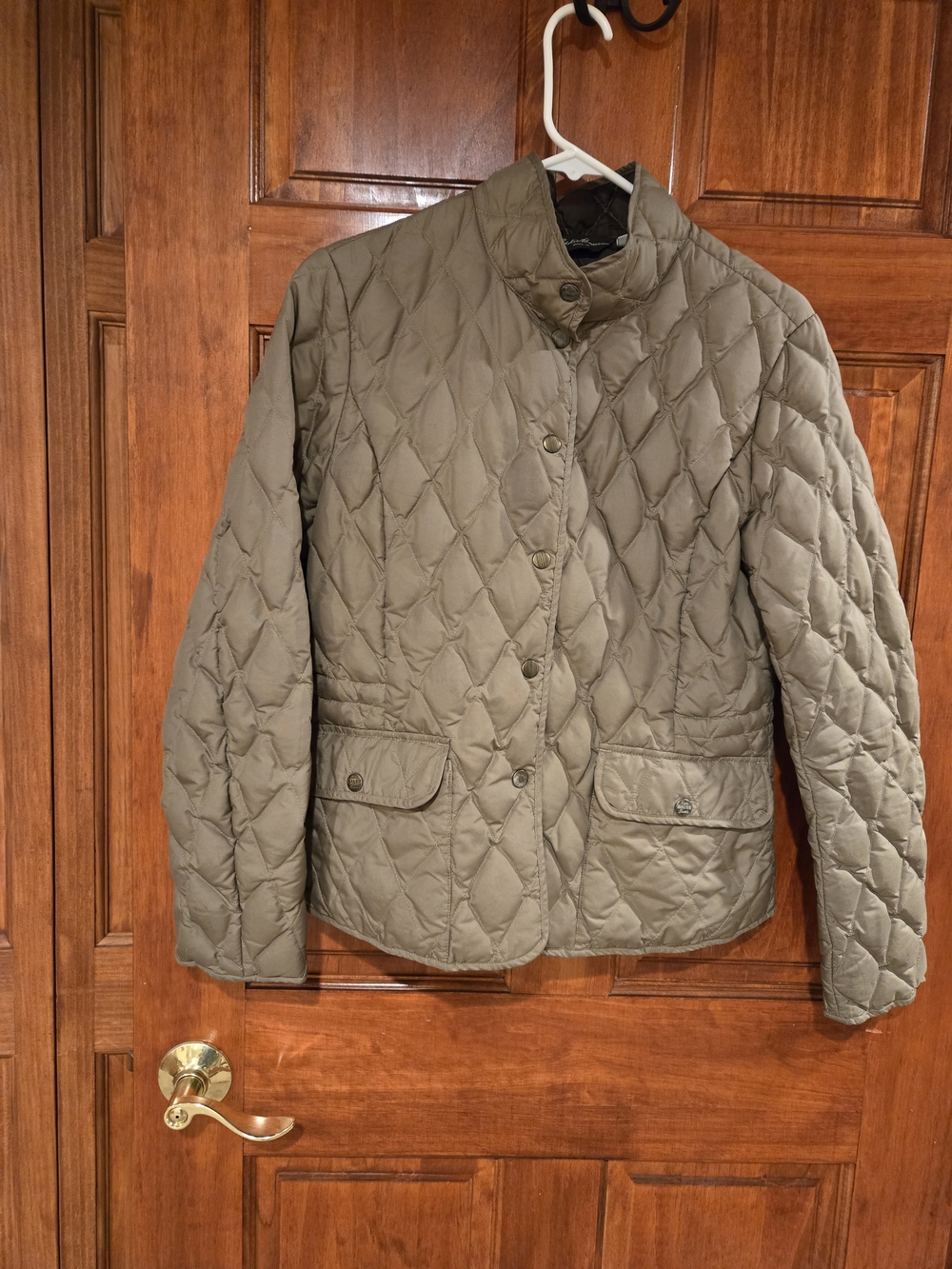 Quilted Eddie Bauer Women's Jacket in Taupe